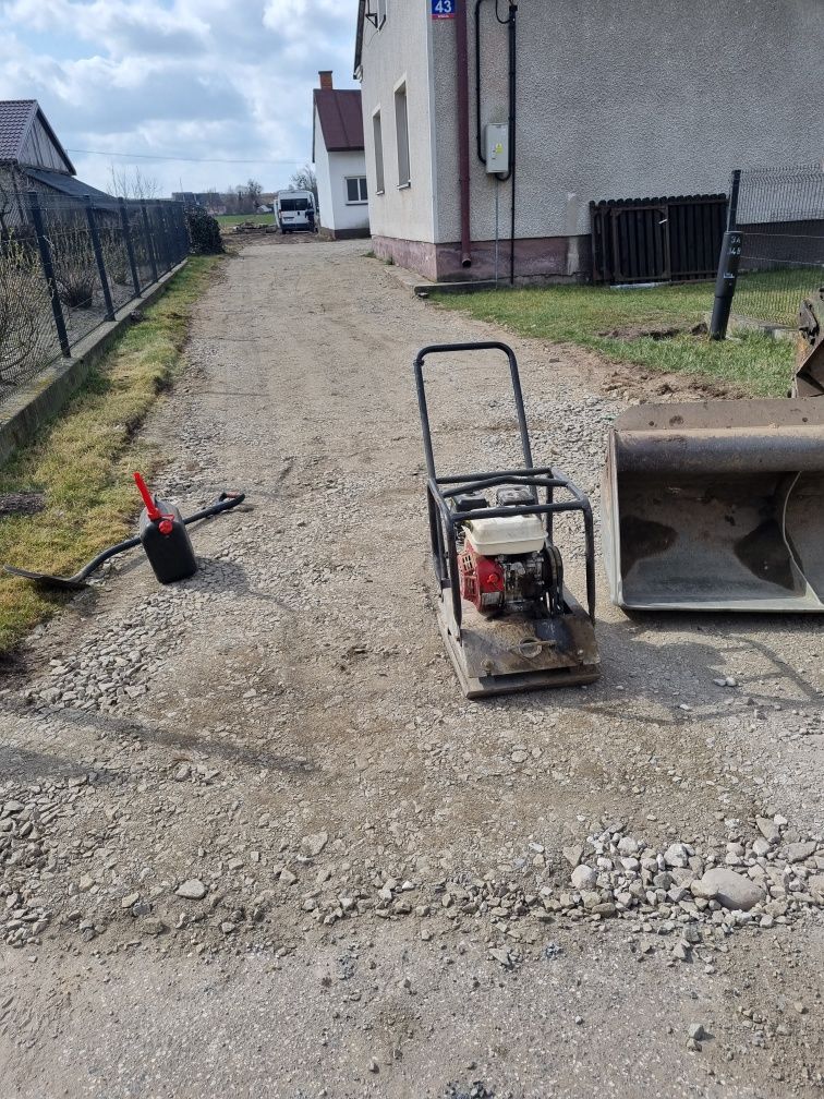 Usługi koparką,koparki-łafowarką,transport