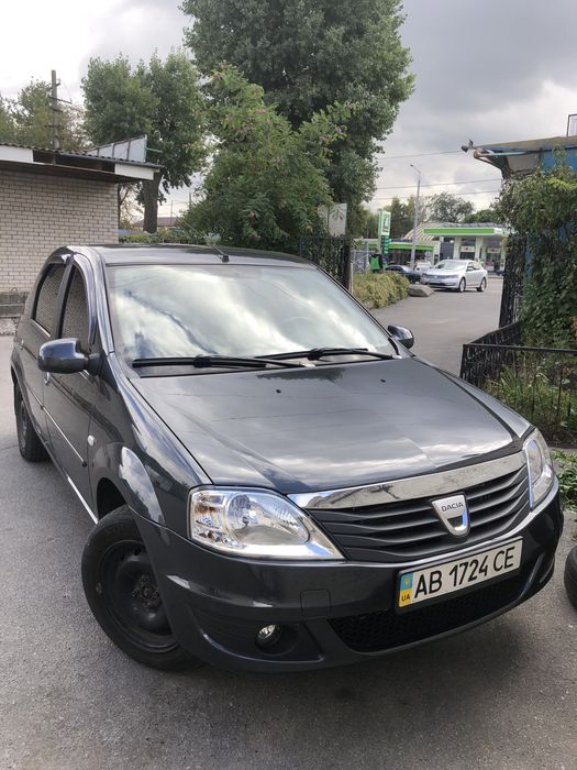 Dacia Logan 2009 газ бензин