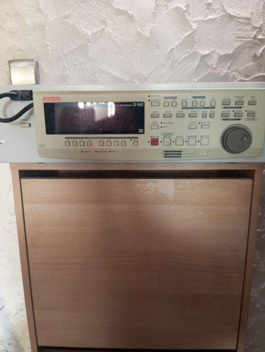 Fostex  D160 rejestrator