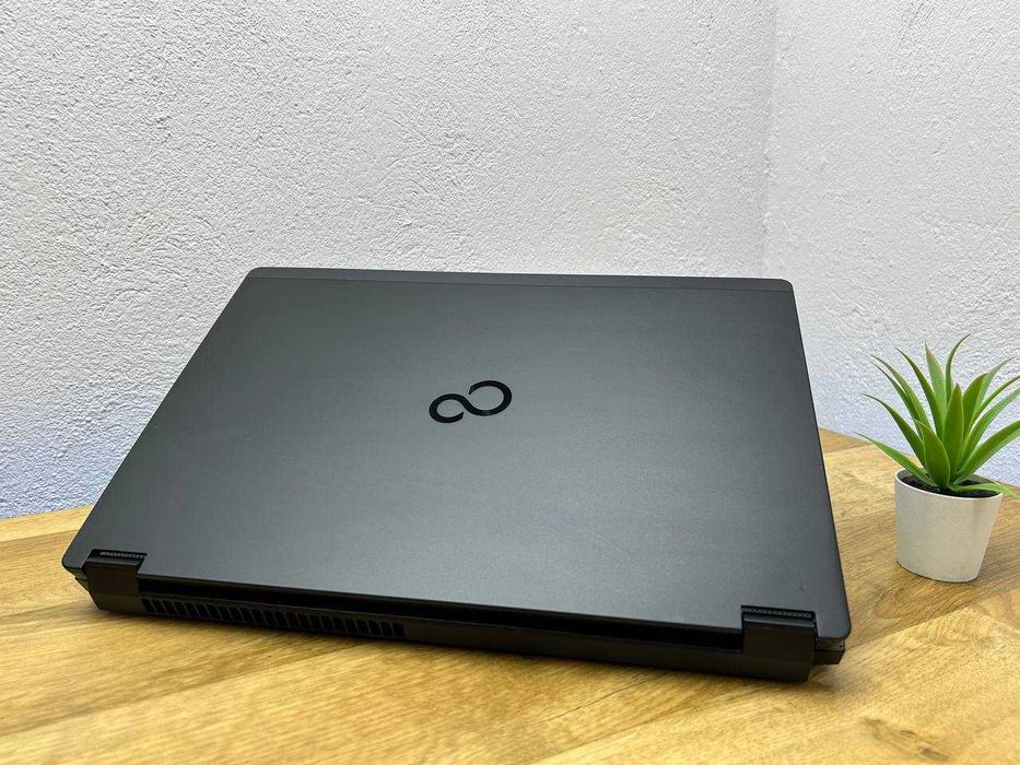 laptop Fujitsu H780