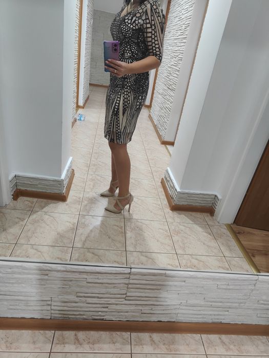 Sukienka sylwestrowa damska  L weselna z cekinami koronkowa