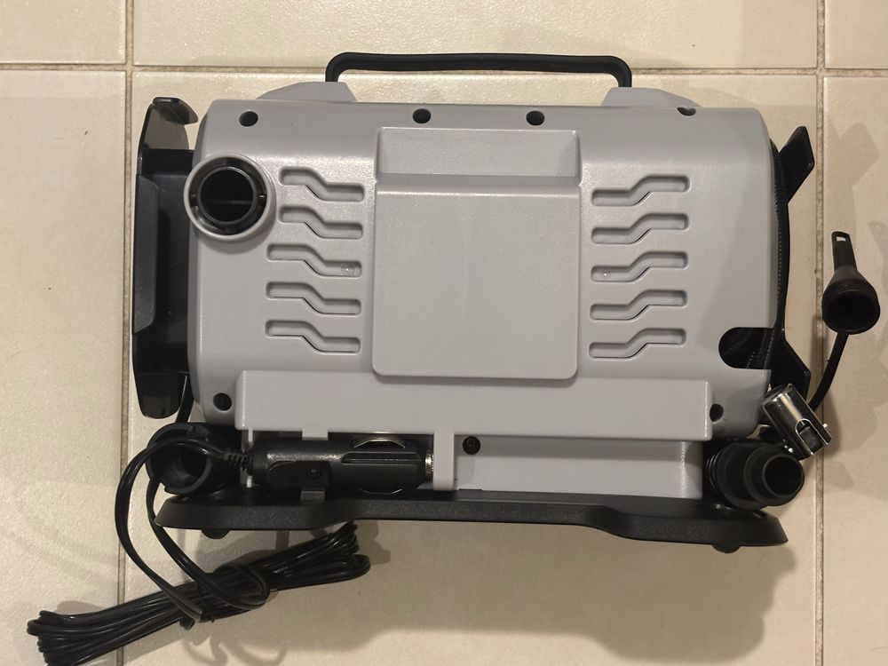 Kompresor samochodowy 12V 230V do materaca basenu SUP