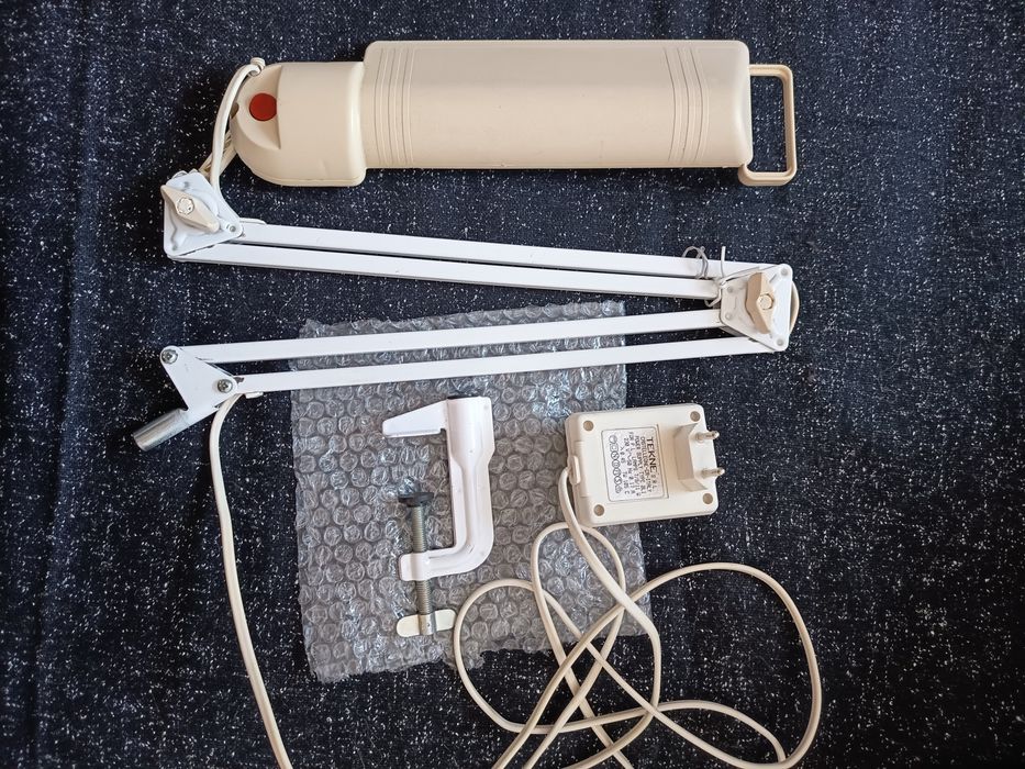 Lampa energooszczędna Dulux S 11W firmy Lival
