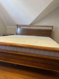 Łóżko Vinotti z materacem 160x200