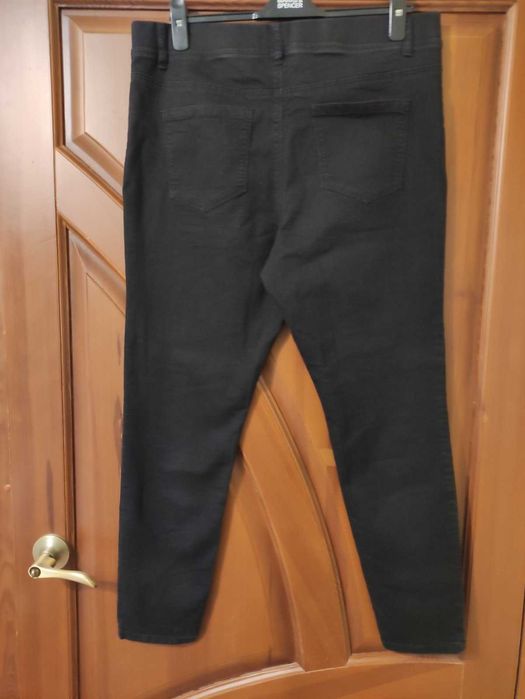 Жіночі джинси скіні чорні джеггінси, р.52-54/eur46/UK18