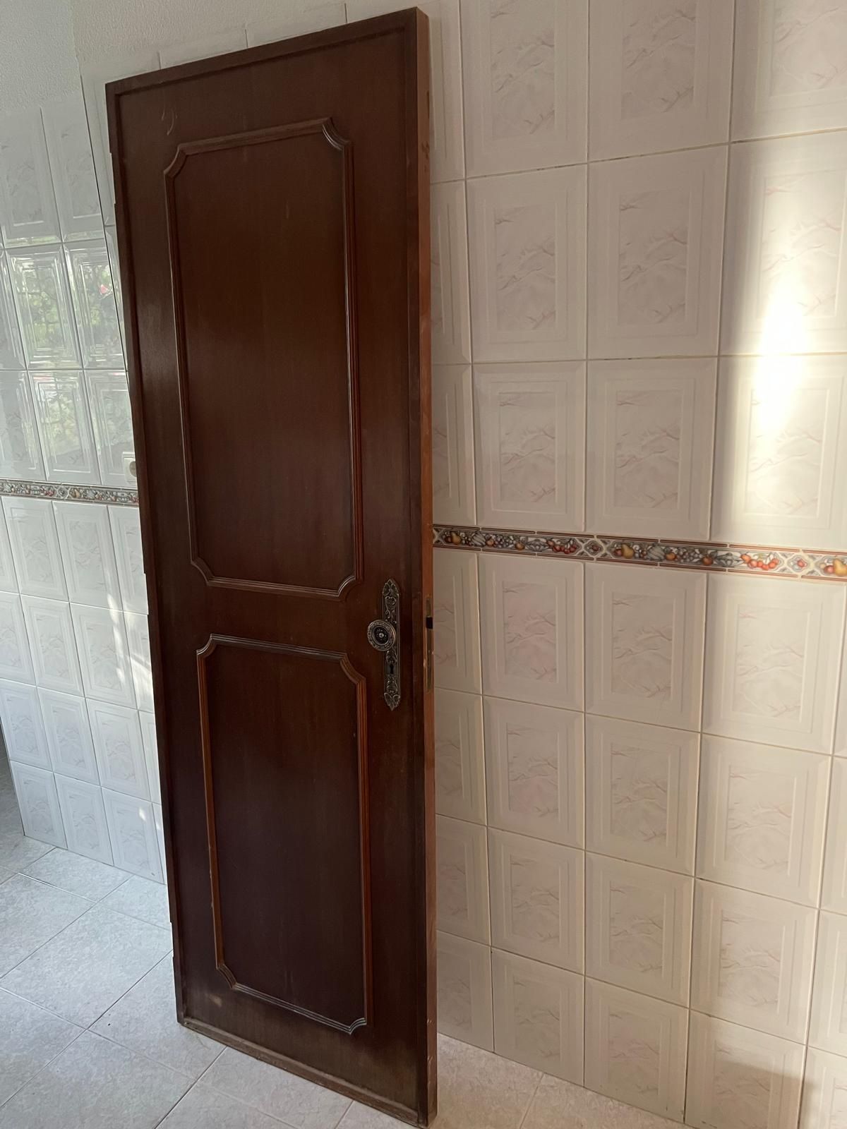 Portas interiores em madeira