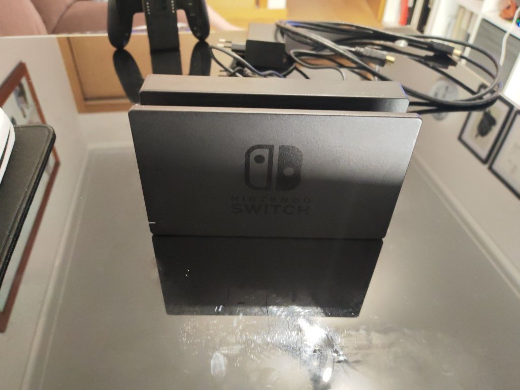 Nintendo Switch 1, com acessorios