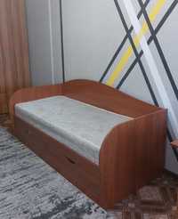 Ліжко односпальне з матрацом