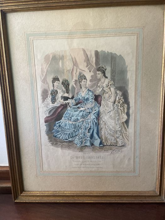 Ilustração uma gravura de moda da revista francesa La Mode Illustrée