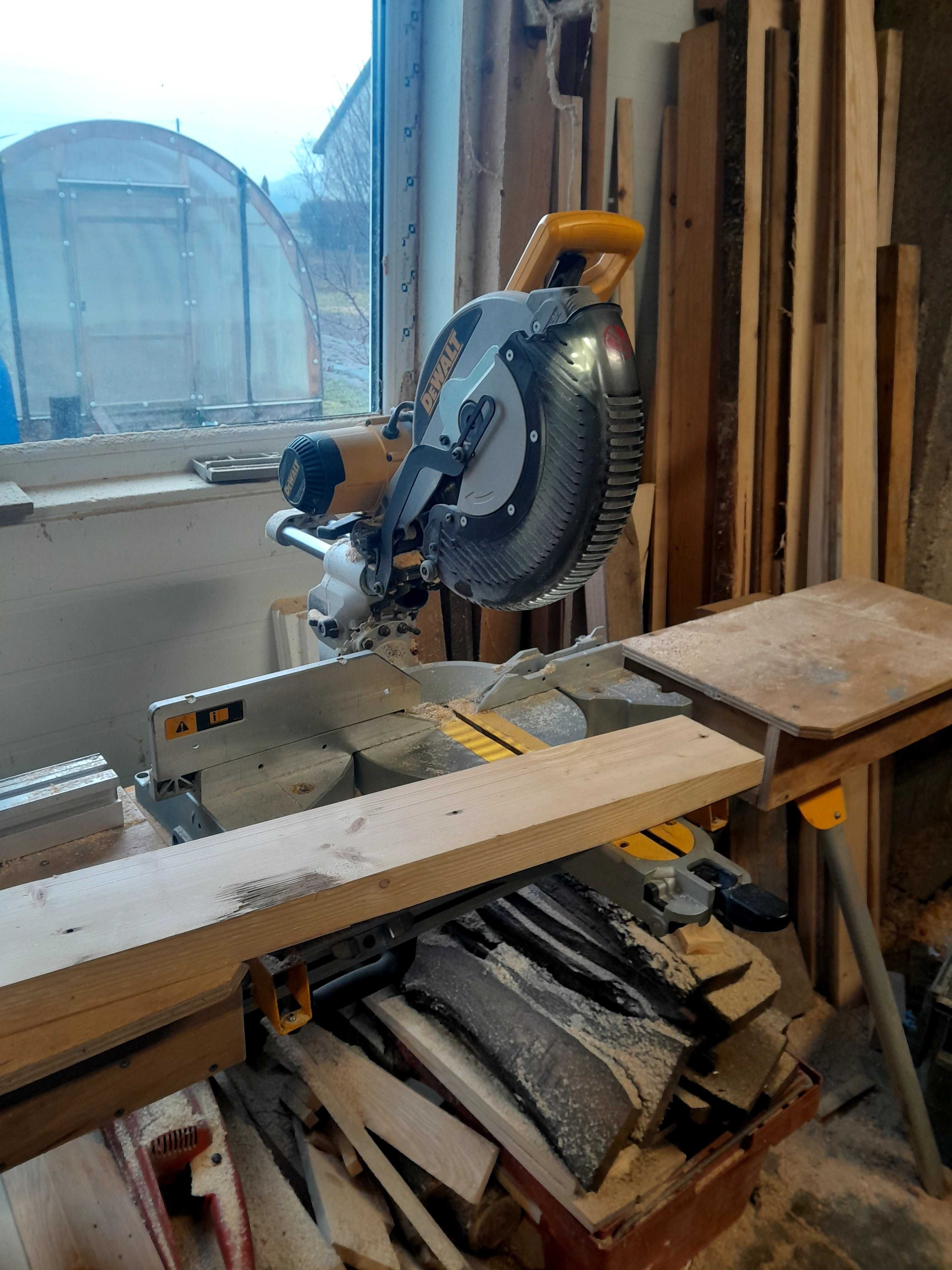Ukosnica  DEWALT DW718XPS