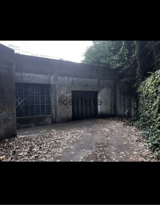 Lugar Garagem para 1 veiculo