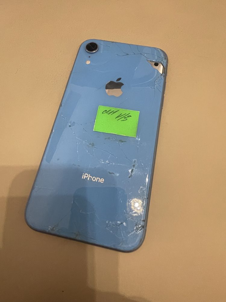 Продам Iphone xr