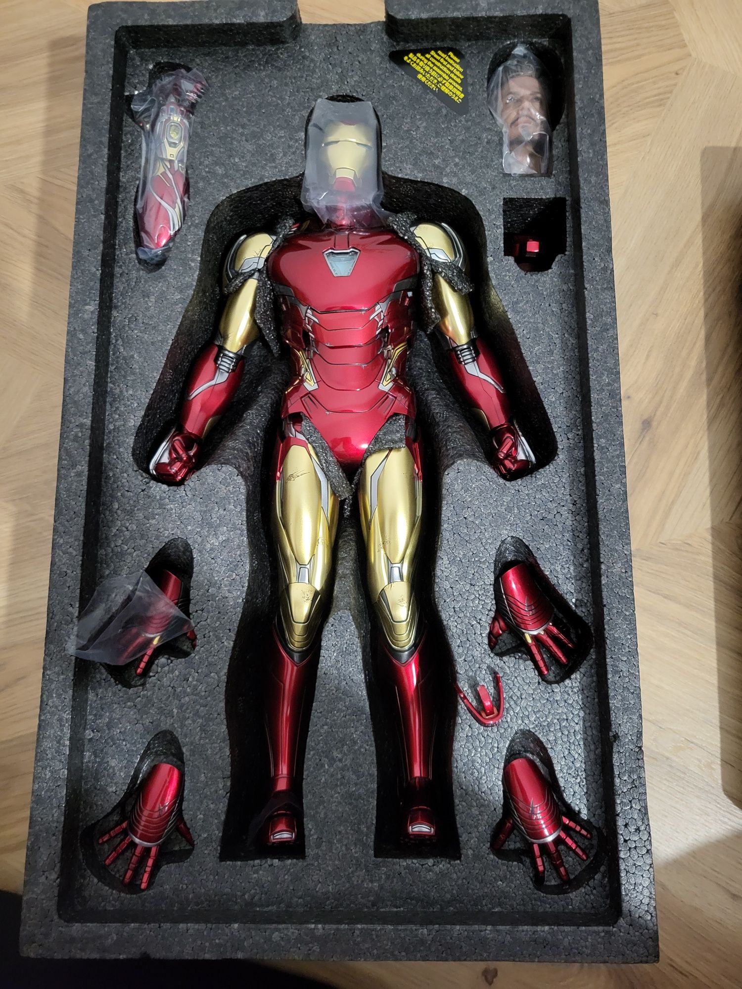 Figurka Hot Toys 1/6 Iron Man Mark LXXXV MMS528 D30