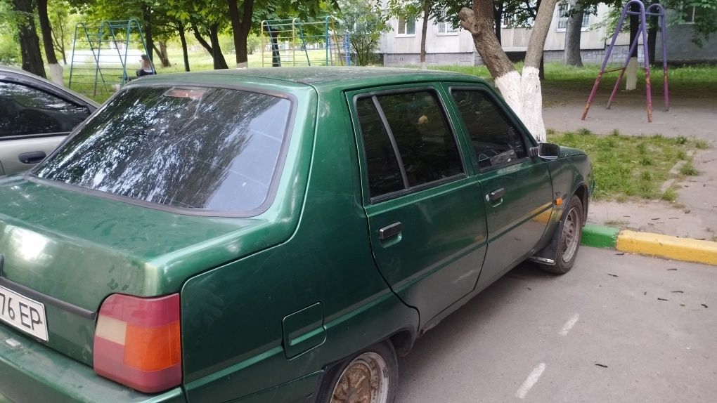 Продам легковий автомобіль