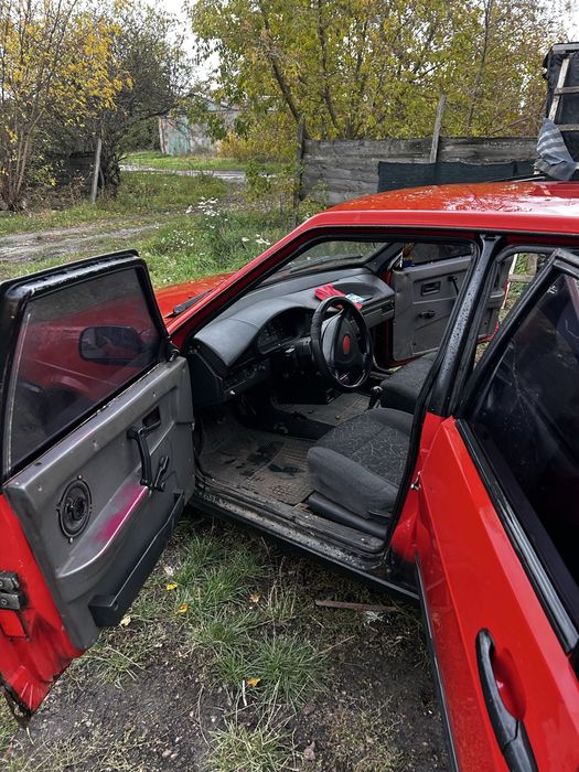 Авто  ВАЗ  21093