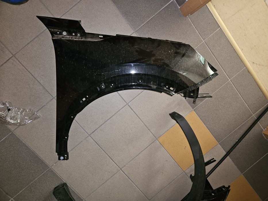 Błotnik prawy peugeot 2008 II