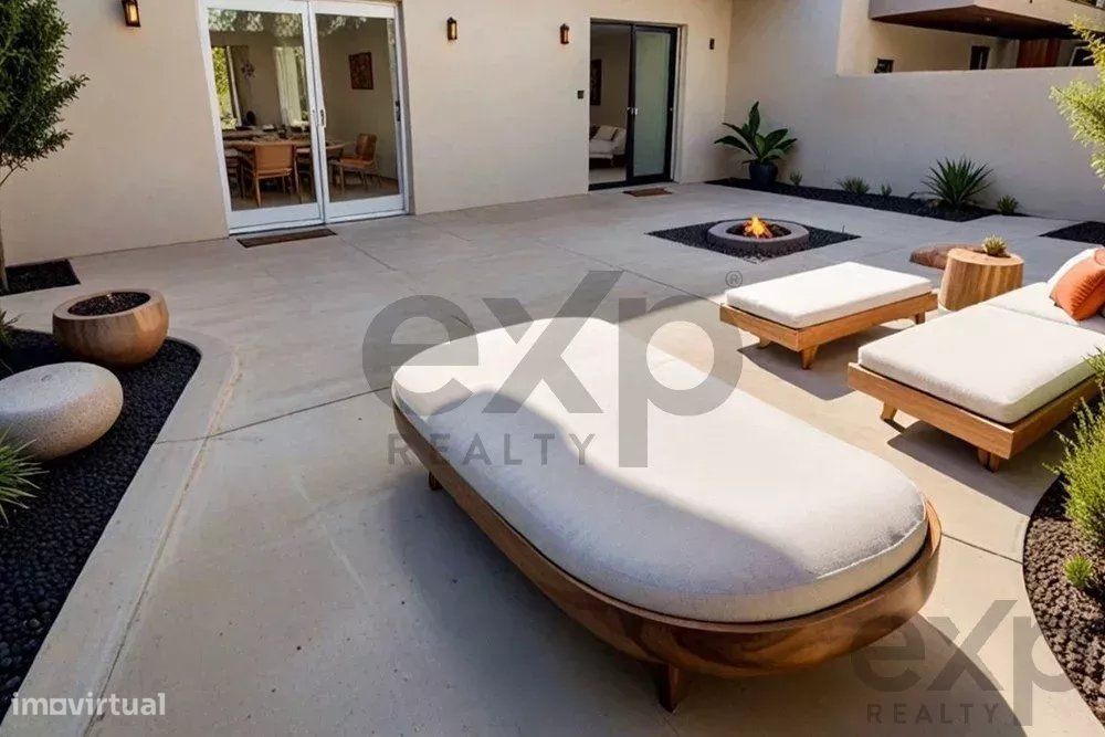 T3 com 2 terraços a 900 metros do Centro da Ericeira e da praia.