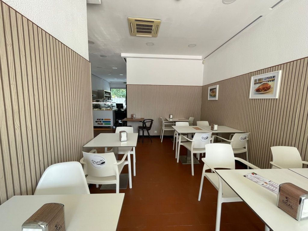 CEDÊNCIA 50% SOCiO(A)  excelente  zona p/.pronto a comer  Alfornelos