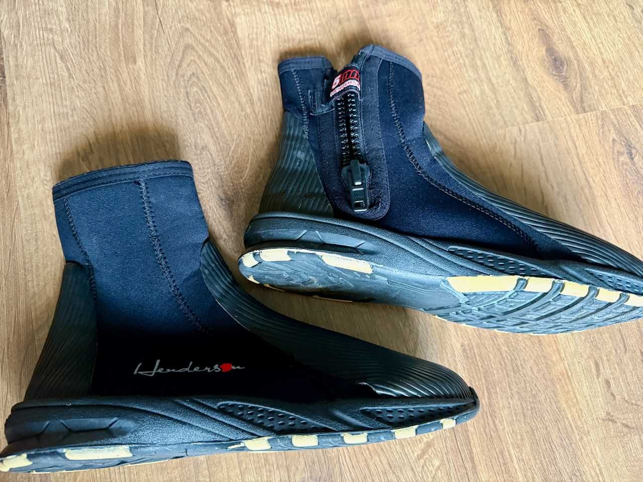 Buty do Nurkowania Henderson Molded Sole 5mm, rozm 10 (EU 42)