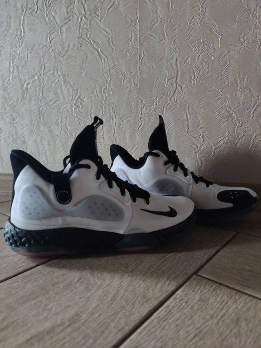 Оригінальні чоловічі кросівки NIKE KD TREY 5 Vii