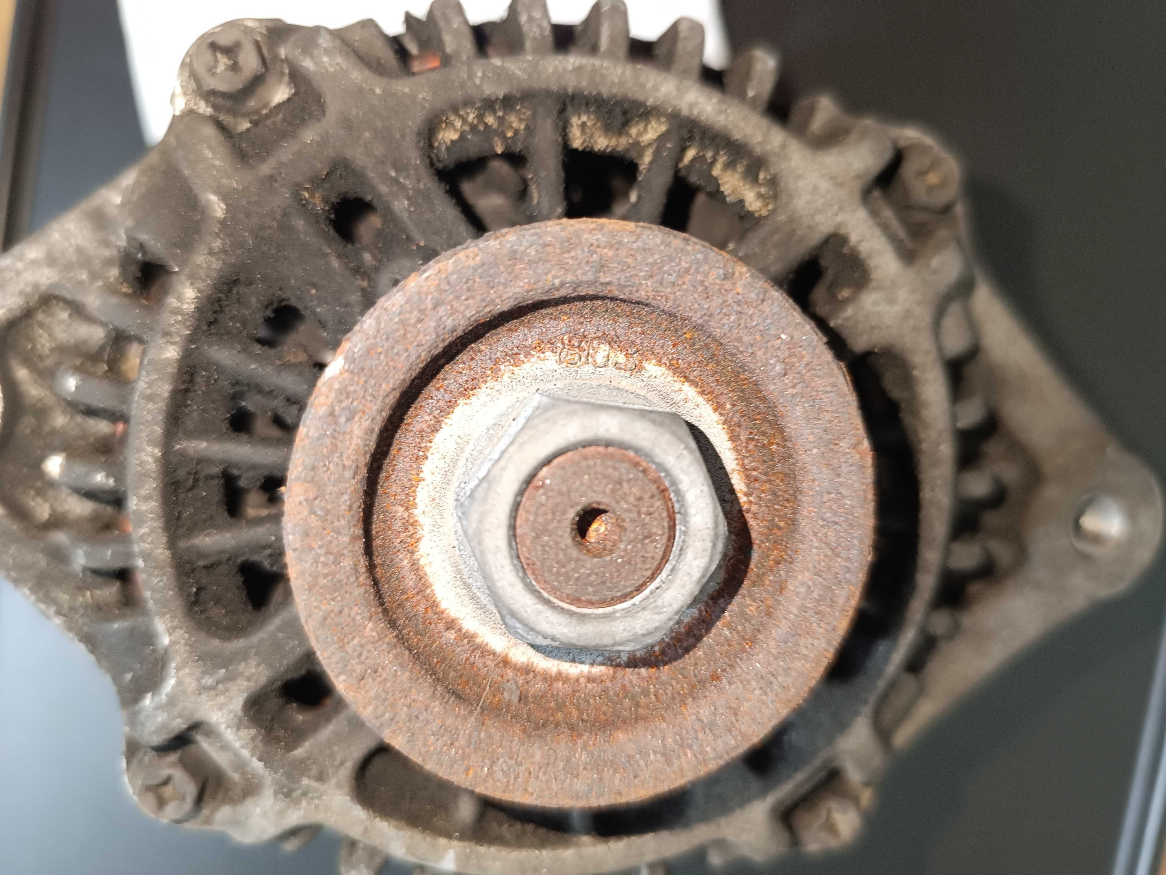 Alternador MAZDA 323 S.