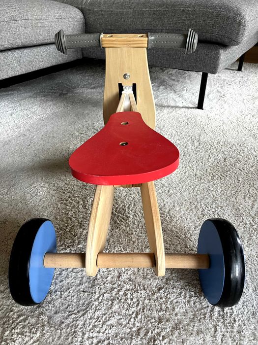 Bicicleta de madeira resistente para crianças