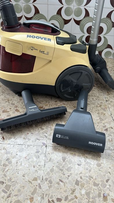 Aspirador a água Hoover