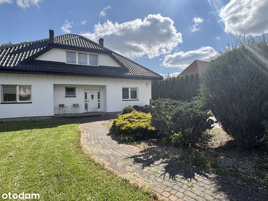 Dwa domy - duża działka - atrakcyjne warunki zabudowy - potencjał