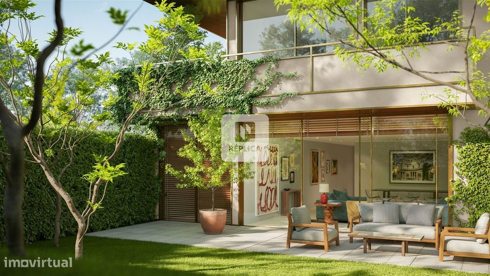Apartamento T4 Duplex, Condomínio Fechado na Boavista