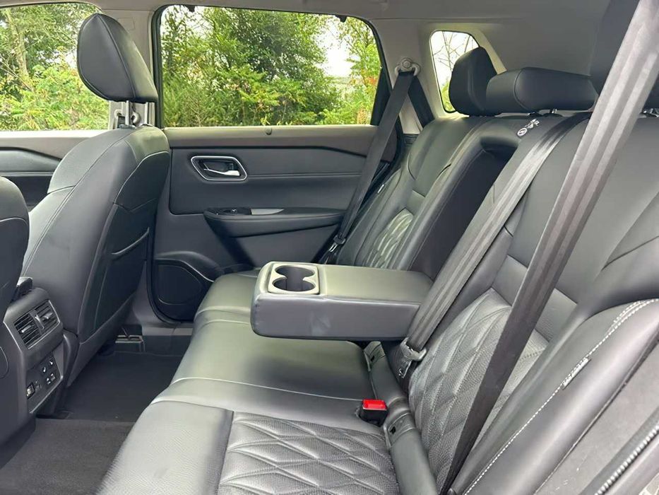Nissan Rogue Platinum      2023