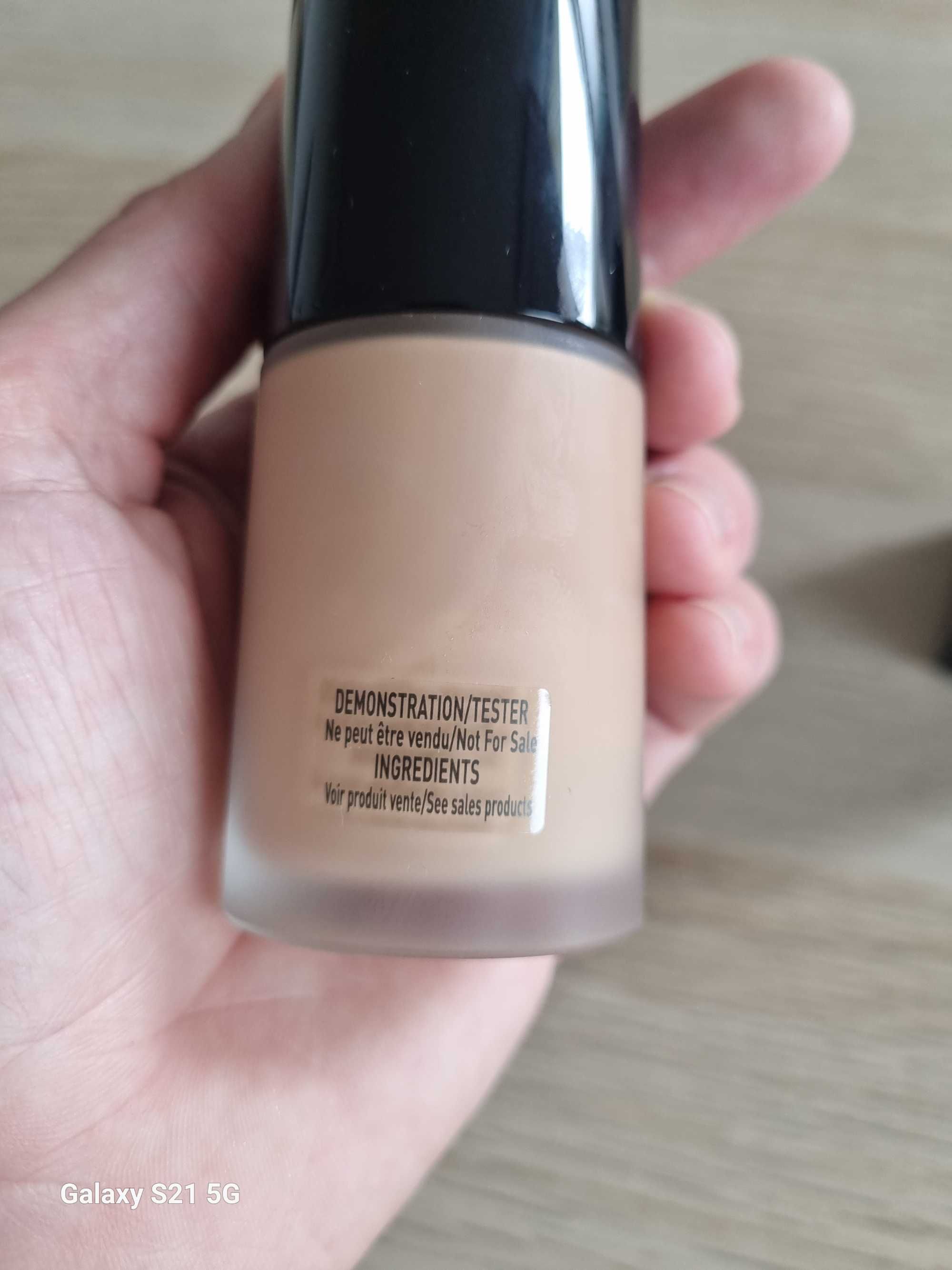 Puder matujący Giorgio Armani power fabrie + numer 5