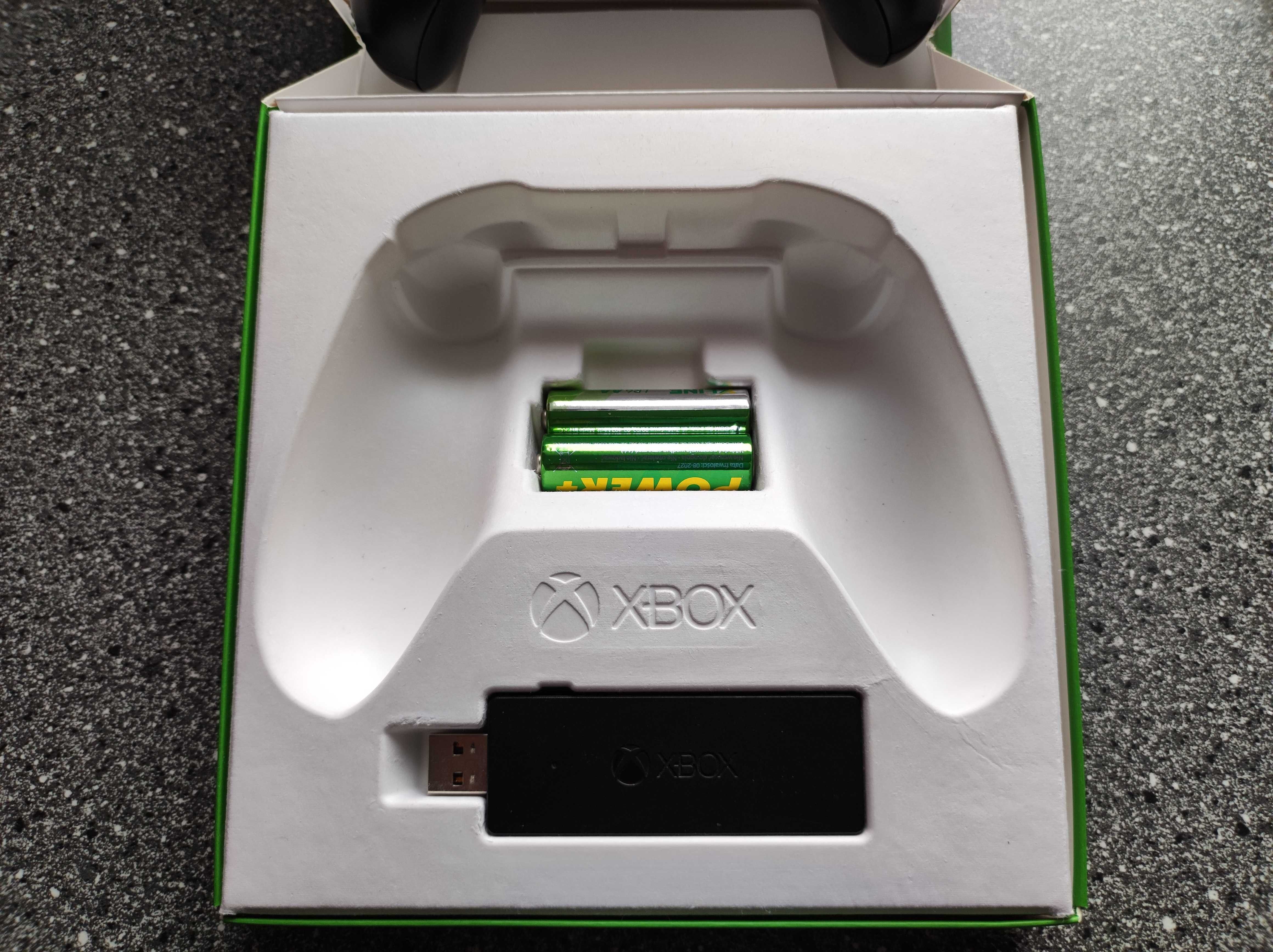 Pad kontroler do PC i Xbox One czarny + adapter stan idealny pudełko