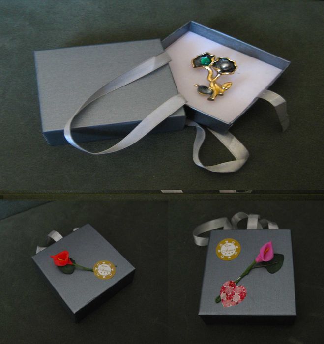 Alfinete / Broche / Pregadeira Flor NOVO