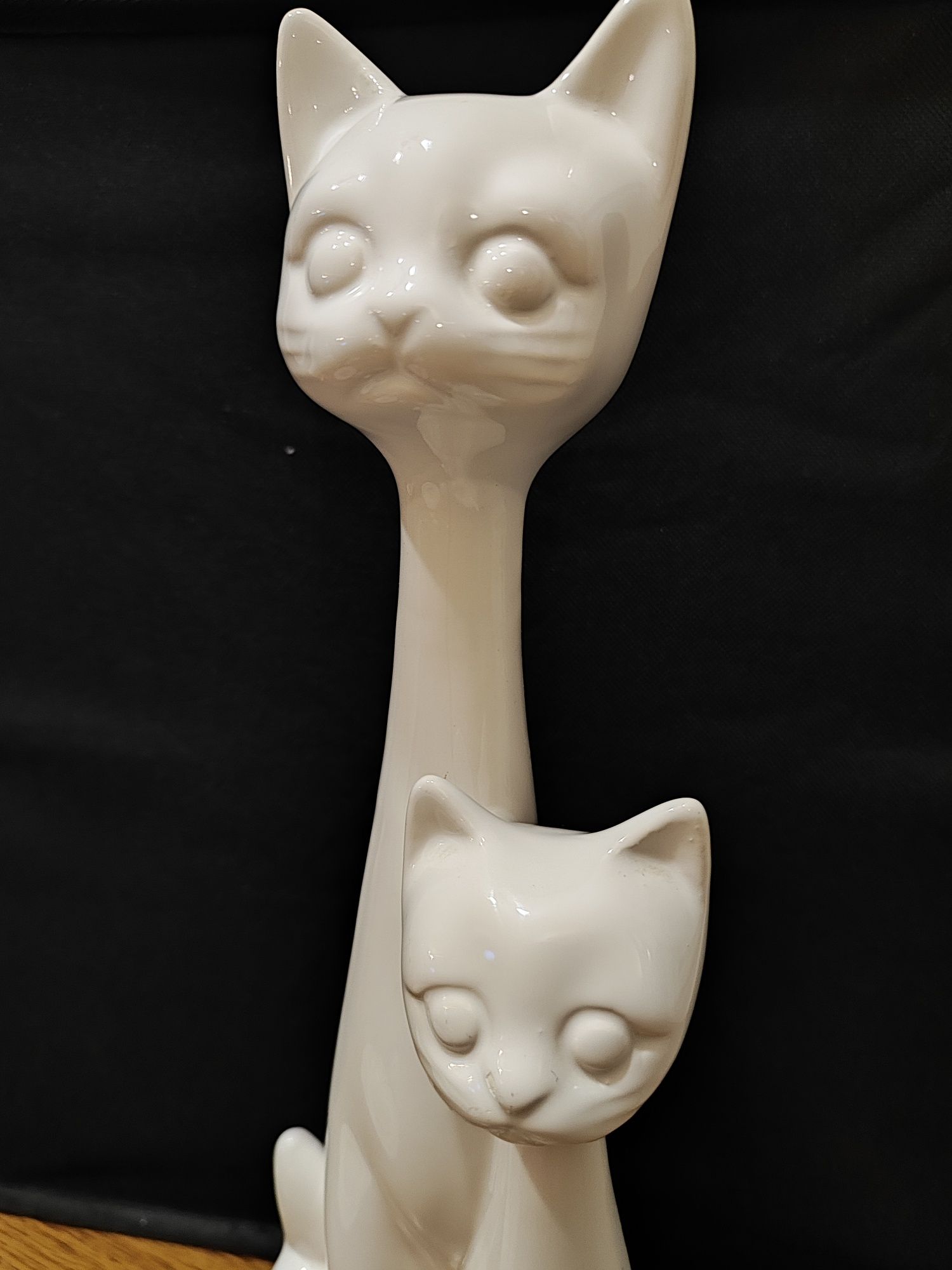 Duża figurka kot koty białe ceramika wysokie kotki