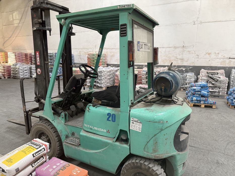 Вилковий навантажувач Mitsubishi fg20 2002р