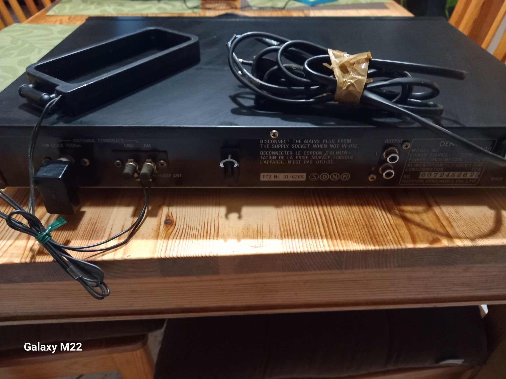 Radiowy tuner Denon TU-600