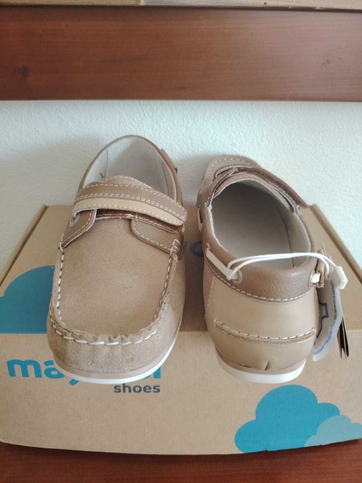 Sapatos Vela Menino - Tamanho 34