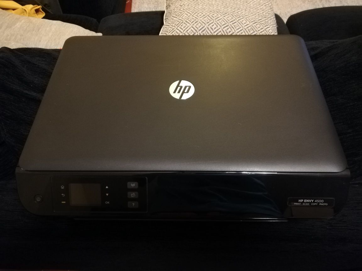 Vendo impressora HP ENVY 4500 em muito bom estado de conservação