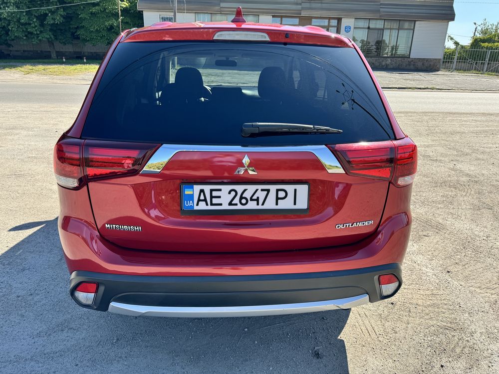 Продам Mitsubishi Outlander 2018