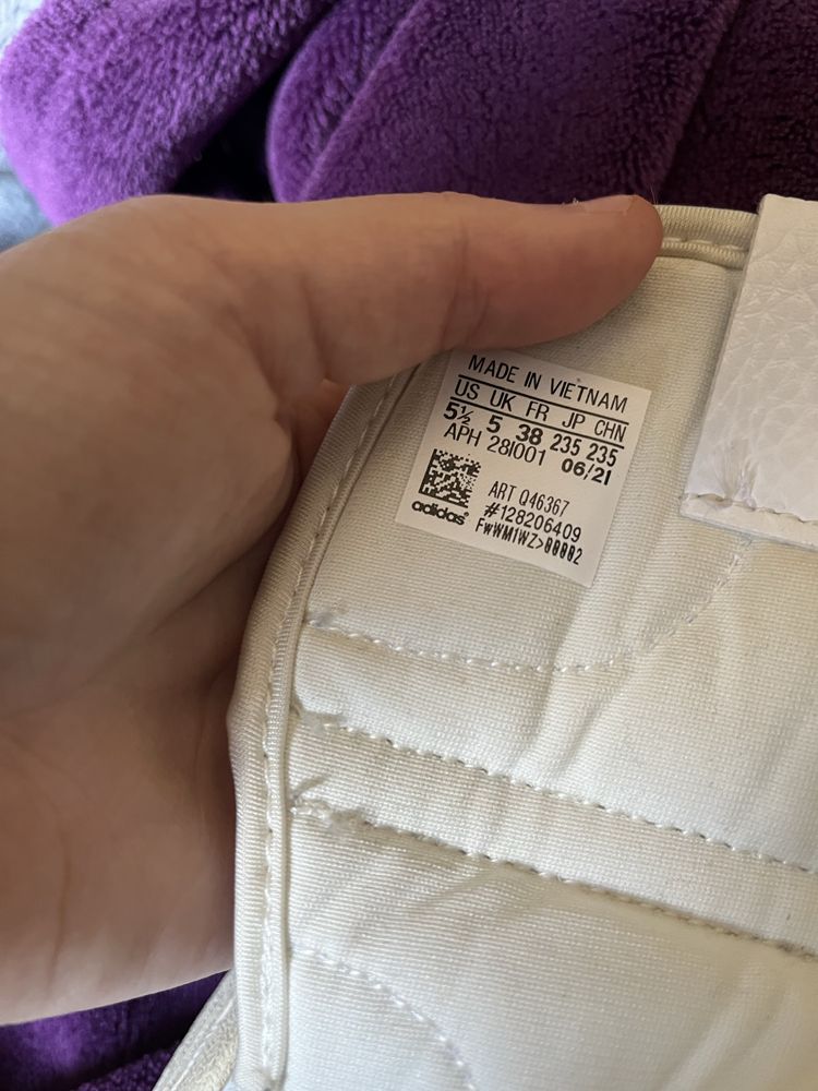 Sapatilhas Cano Alto Adidas- Tamanho 38