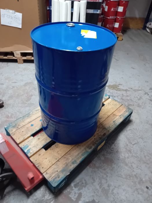 Vendo 2 bidons de 200lts.