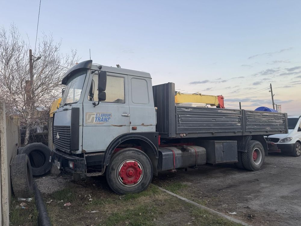 Продам МАЗ бортовой