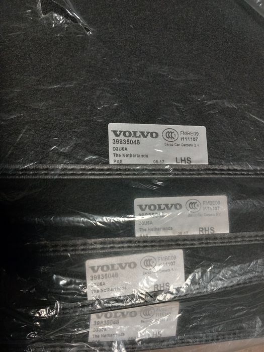 Oryginalne dywaniki samochodowe Volvo V90