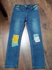 Spodnie jeans nowe 122