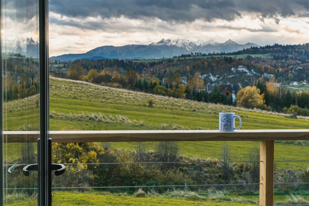 Nowy domek nad jeziorem, widok na Tatry, blisko Velo Czorsztyn Pieniny