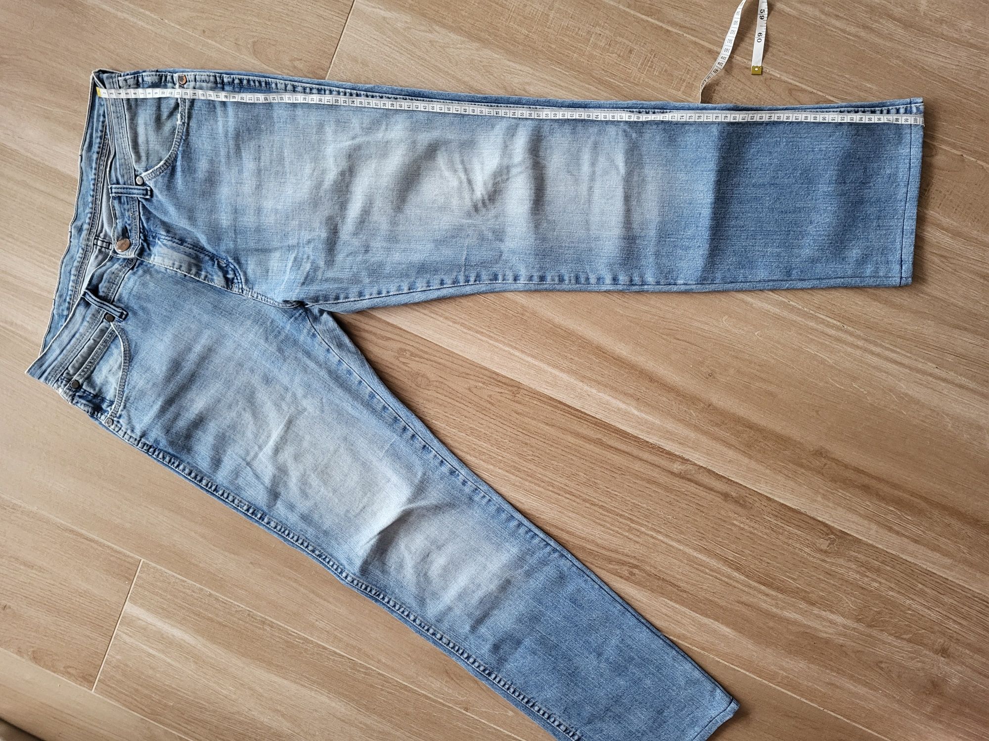 Spodnie Wrangler Alaska,jeans
