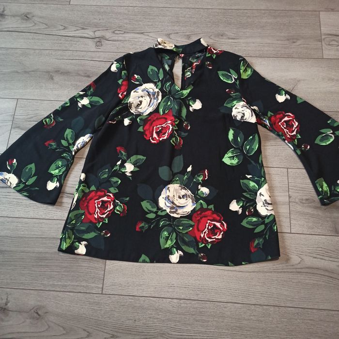 Кофточка нова, яскрава 50 розміру