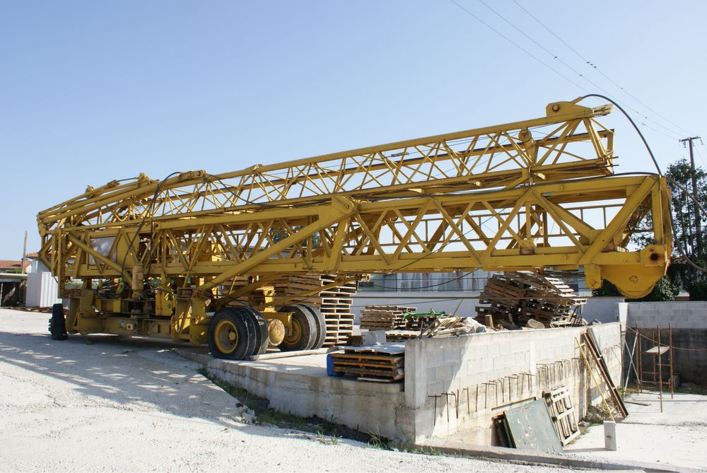 Grua automontante wetzel tipo torre 28x32