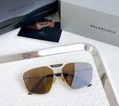 Okulary przeciwsłoneczne złote Oprawki Balenciaga unisex