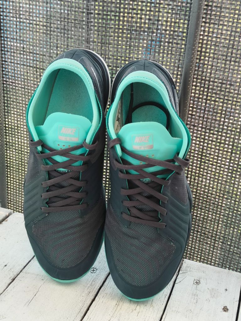Buty do biegania Nike Training DF TR4 r. 39